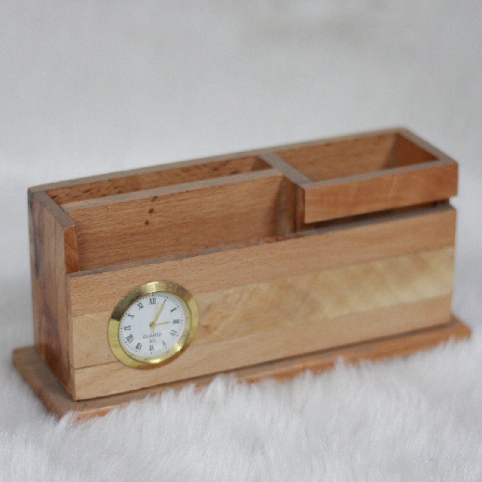 Elegant Workspace Keeper - Image 3